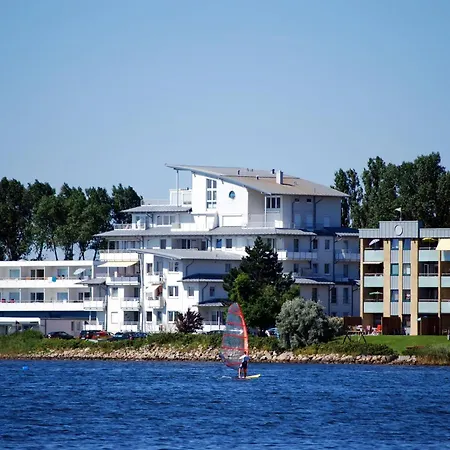 Windjammer 28 *